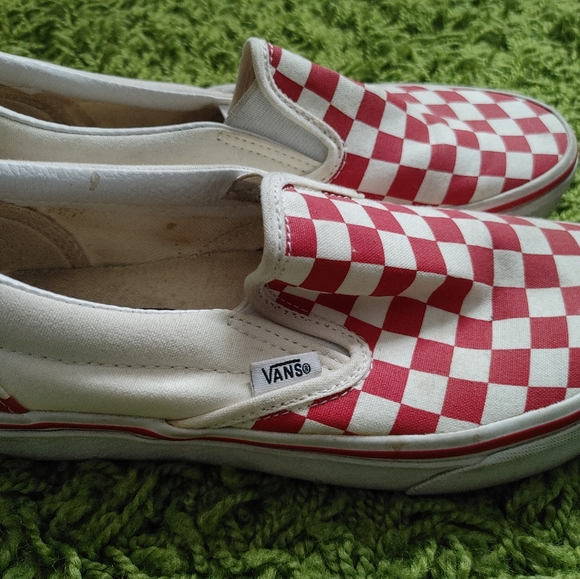 Vans - Picture 2 of 4